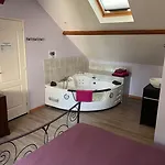 Le Petit Manoir Farceaux