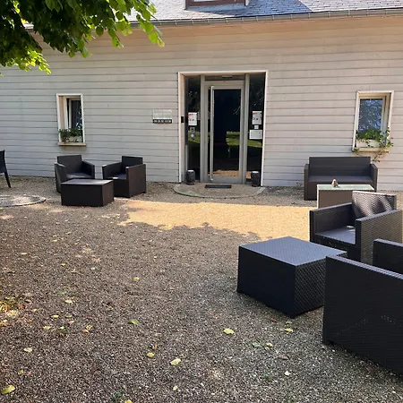 Le Petit Manoir Couette-café