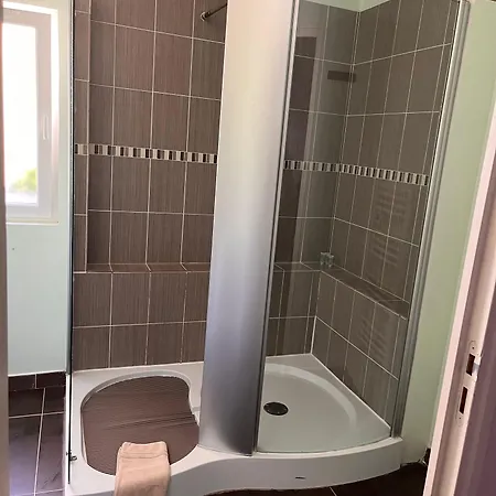 Couette-café Le Petit Manoir 3*