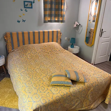 Le Petit Manoir Bed & Breakfast 3*