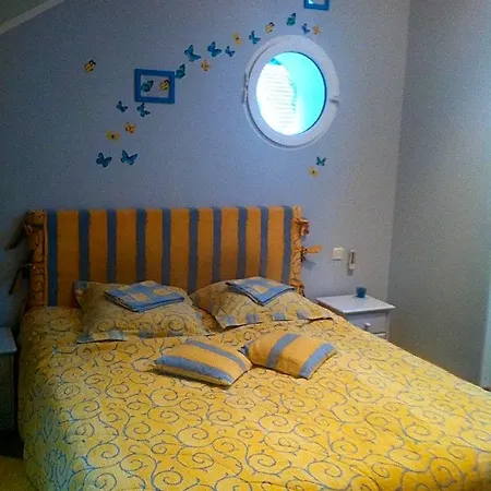 Le Petit Manoir Bed & Breakfast 3*